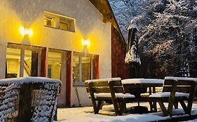 Chalet Cosy Entre Lacs Et Montagnes